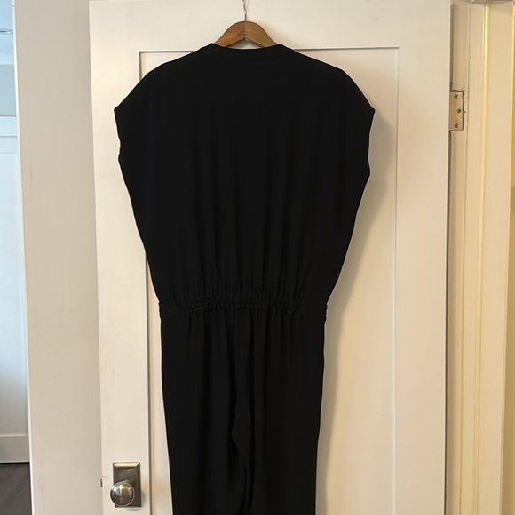Aritzia Babaton Donnie Jumpsuit Black Size Medium - Picture 9 of 10